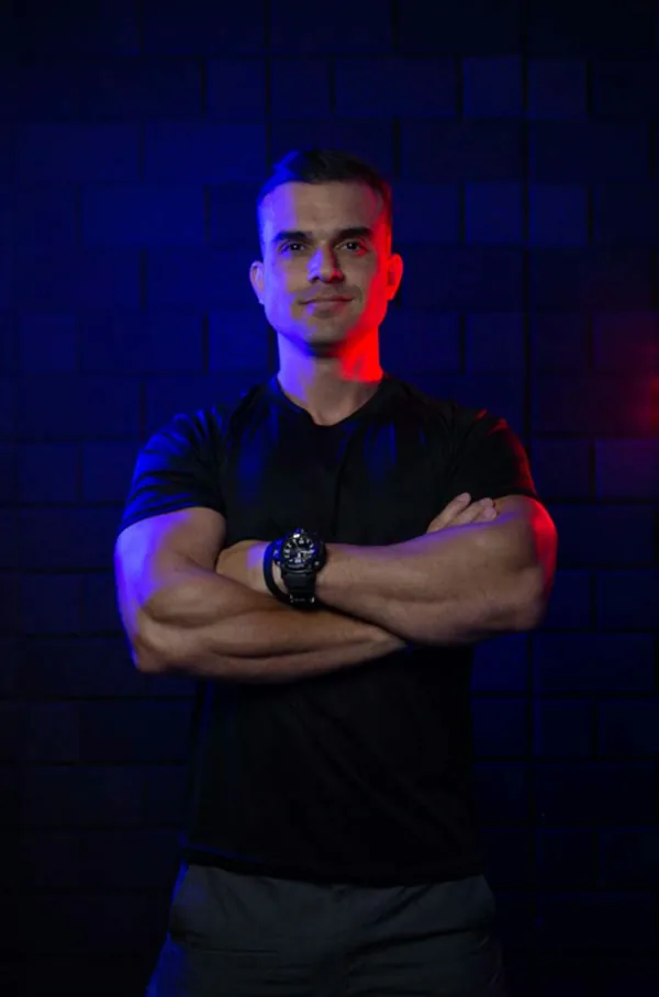 Alex Faria — especialista AprovaPM